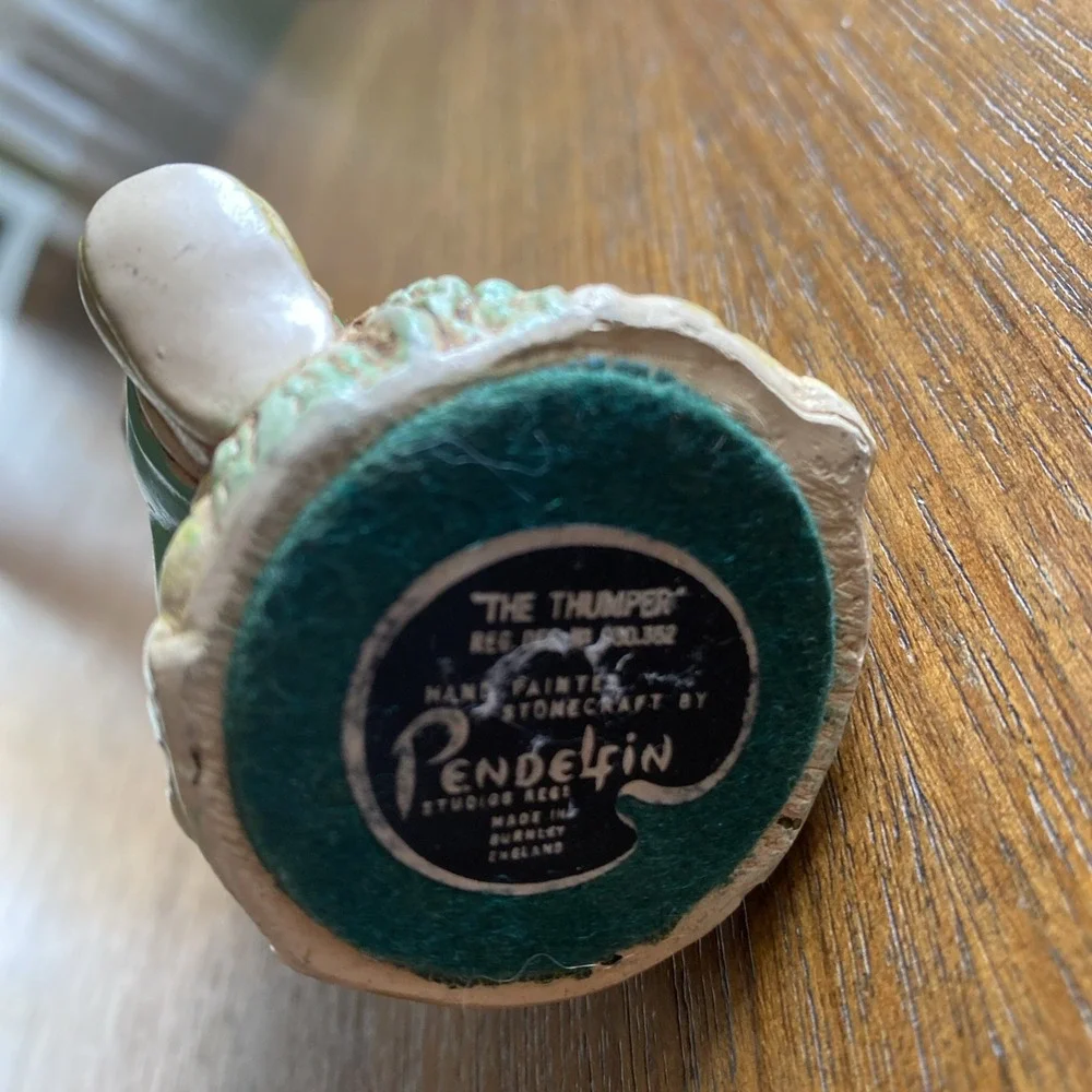 N/A vintage pendelfin
